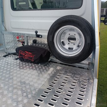 Iveco Daily IV odtahový speciál, odtahovka do 3,5 t - 16