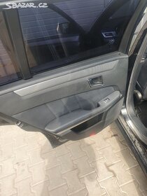 Mercedes-Benz Třídy E 220 Full led 4matic Panorama -DPH - 16