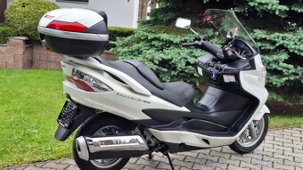 Suzuki Burgman 400 - r. 2011, najeto 42.318 km - 16