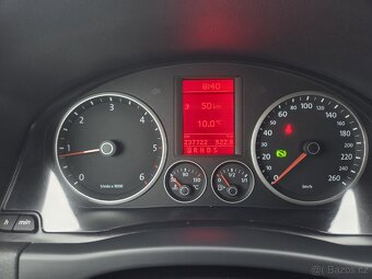 VW Tiguan 2.0TDI DSG 4x4 103kw tažné vyhřívané sedačky - 16