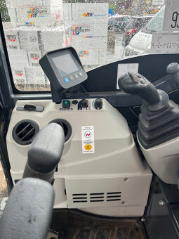 KOBELCO SK30 POWERTILT 880Mh - 16