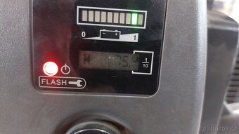 NISSAN 2,5t diesel Y1D2A250 - 16