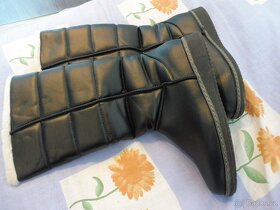 Černé zateplené koženkové dámské kozačky, vel.38 (5) - 16