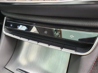 MG EHS PHEV Luxury 1.5 190kW  - záruka Autodraft - - 16