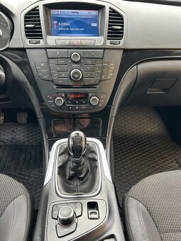 Opel Insignia - 16