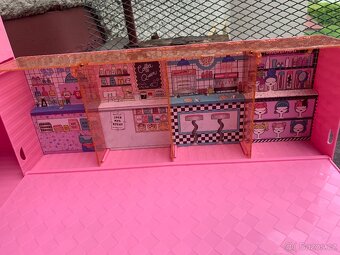 Retro Polly Pocket + novější, LOL panenky se stojanem.. - 16