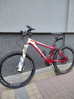Trek Top Fuel 8 celoodpružené horské kolo (M) - 16