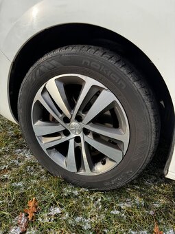 Peugeot Traveller Allure Long 2.0 BlueHDi - 16