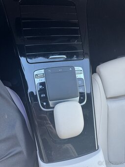 Mercedes benz třídy A 200d - 16