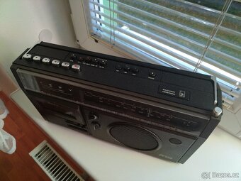 Radiomagnetofon Tesla KM 350 a RFT KR 650 - 16