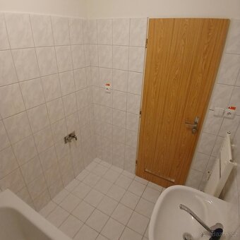 pronájem zděného bytu 2+kk - 16
