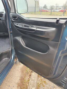 Hyundai H200 H1 2.5D 2002 - 16