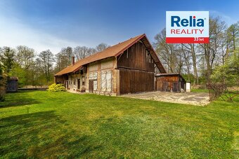 Statek s lesem a vodní plochou v Černé u Bohdanče, 10.458 m² - 16