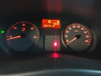 OPEL VIVARO 2.0CDTI 84KW L1 R.V.2014 - 16