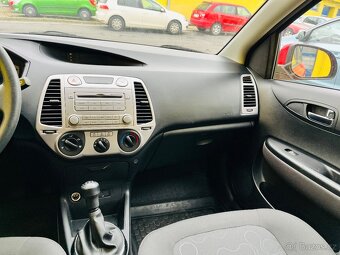 HYUNDAI i 20 1.2 i BENZÍN 57 kW NAJETO JEN 26 TIS KM  - 16