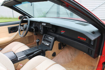 1989 Chevrolet Camaro IROC-Z 5.0 V8 Convertible - 16