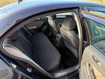 Volkswagen Jetta, 1.2 TSI, 77KW, 2011, pravidelný servis - 16