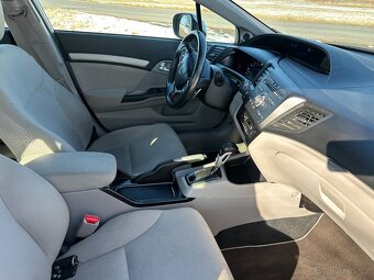 Honda Civic 1.8i automat - 16