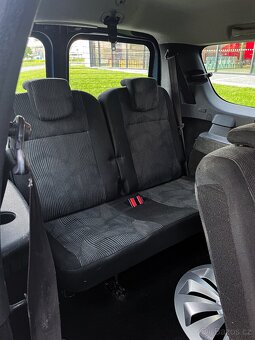 Prodám Dacia Logan MCV 1.6 MPI Facelift, sedmimístné, tažné - 16