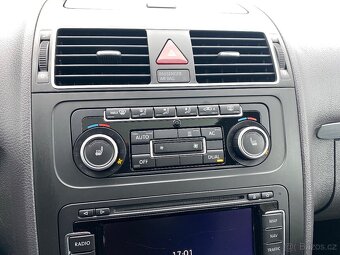 VW Touran Style 2.0TDI, 125kw, 12/2011, 7.míst, DSG - 16
