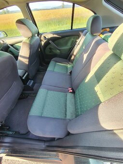 Škoda Octavia I 1.6 SR 74 kW 2001 • benzín • STK 5/2026 - 16