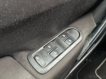 Renault Megane 1.6i 16V 83kW KLIMA TAŽNÉ NOVÁ BATERKA - 16