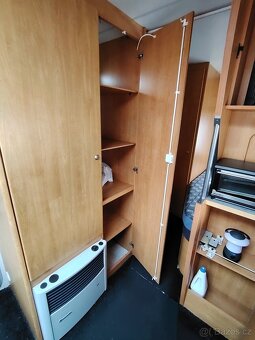 KNAUS Eifelland 495 -r.2006,předstan,francouz.postel - 16