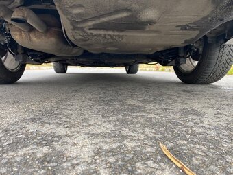 OCTAVIA TOUR 1.9TDI 74KW,,ROK 2009,,KLIMATIZACE,,ČR-KOUPENÉ - 16