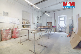 Prodej výrobního objektu, 2100 m², K. Vary, ul. Sokolovská - 16