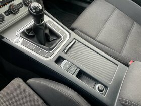 Volkswagen Passat 1.6 TDi Panorama-LED-Navigace - 16