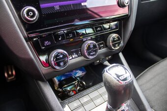 Škoda Octavia Combi 2.0 TDI RS DSG 4x4 TOP STAV - 16