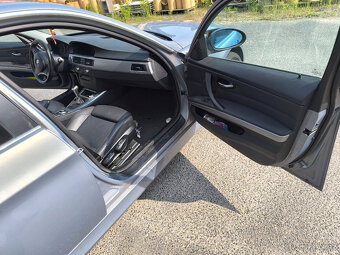 Bmw e90 325i 160kw veškeré náhradní díly z vozu - 16
