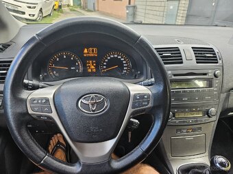 Toyota Avensis kombi ,2.0D-4D 93kW,klima - 16