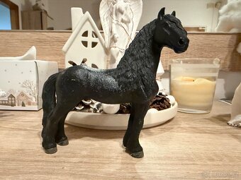 Schleich - 16