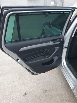 VW PASSAT B8 GTE 1.4 TSI HYBRIDE 218 KONÍ DSG  ROK  2021 - 16