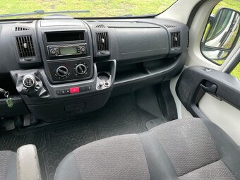 Citroen Jumper 2.2 HDi 9 míst  serviska GO motoru - 16