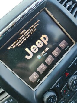 Jeep grand Cherokee wk2 Overland 3.0d - 16