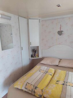 Mobilheim včetně dřevěné konstrukce a střechy - 16