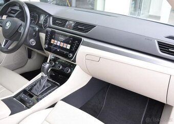 Škoda Superb 2,0TDi DSG STYLE 4x4 ČR 1.MAJ - 16