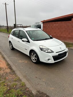 Renault Clio - 16