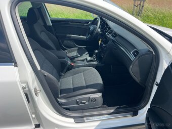 ► ŠKODA SUPERB II 2.0 TDI 103KW DSG F1 SCOUT LED-XEN-NAVI-TA - 16