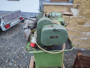 Odvalovací frézka na ozubení. - 16