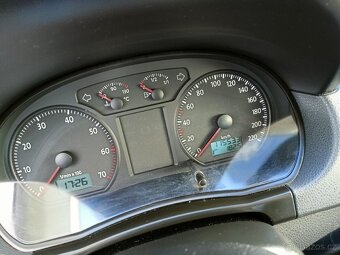 Volkswagen Polo 1,2i 40kw, r.v.2007, STK 2/2027 - 16
