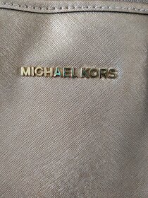 Zlatá kabelka Michael Kors - 16