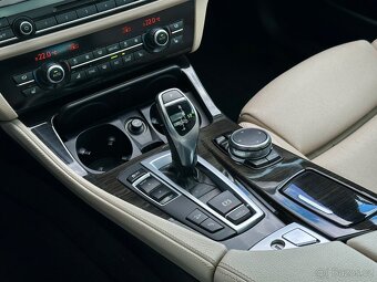 BMW 535d xDrive M-Sport,ALed,Pano,ČR,DPH,Servis - 16