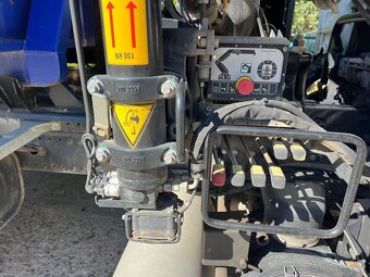 Nosič kontejnerů s HR Man TGM 15.250 – ruka HIAB + nosič 8t - 16