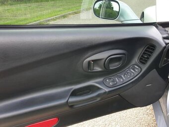 Chevrolet Corvette C5 Z06 z roku 2003 - 16