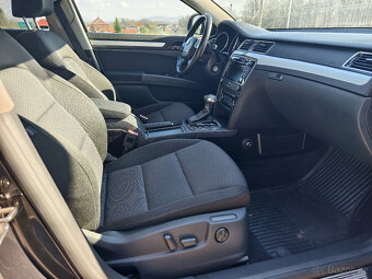 Škoda Superb 2.0 TDI, 103 kW elegance kombi, černá metalíza - 16