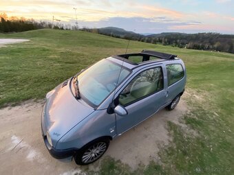 Renault Twingo 1.2 43kW Beach 2003 soft-top STK 4/2027 - 16