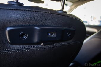 Volkswagen Passat Variant 2.0 BiTDI Highline 4Motion DSG - 16